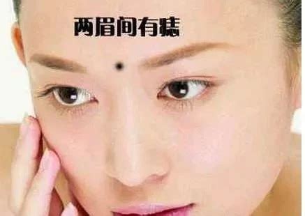 妨夫痣位置|妨夫痣女人的命运,妨夫痣的所在位置分析